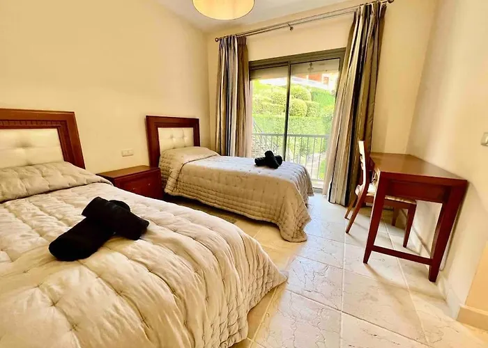 3 Bedroom In A Gorgeous Complex *