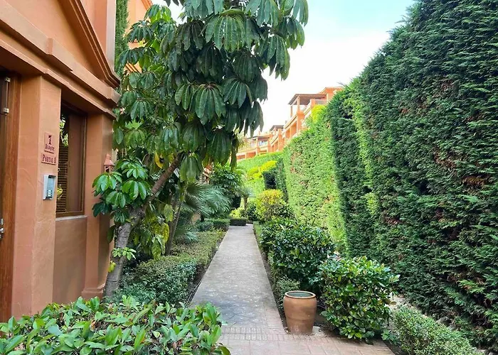 3 Bedroom In A Gorgeous Complex *