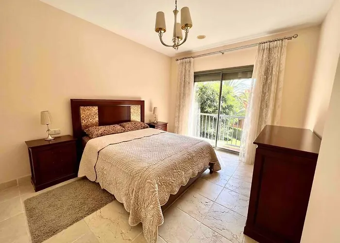 3 Bedroom In A Gorgeous Complex *