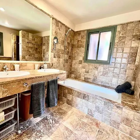 3 Bedroom In A Gorgeous Complex