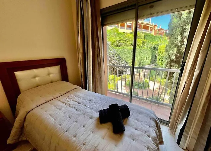 3 Bedroom In A Gorgeous Complex إِستيبونا