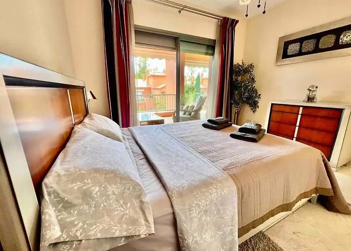 3 Bedroom In A Gorgeous Complex * إِستيبونا
