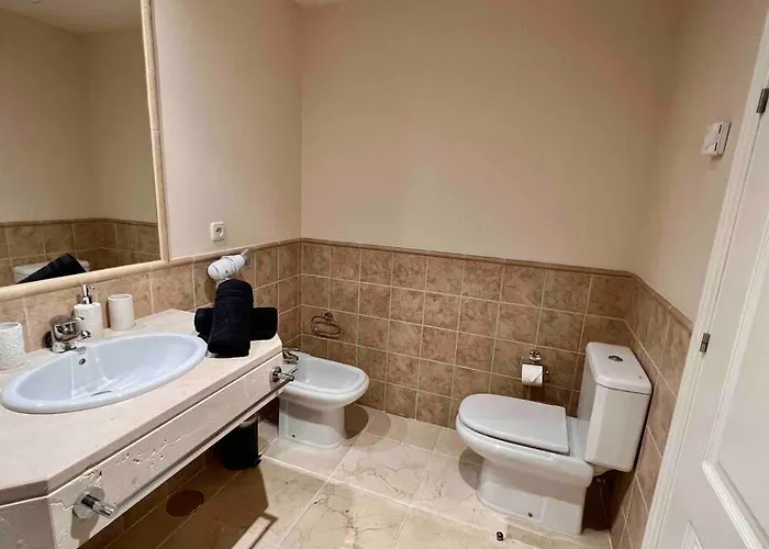 3 Bedroom In A Gorgeous Complex إِستيبونا